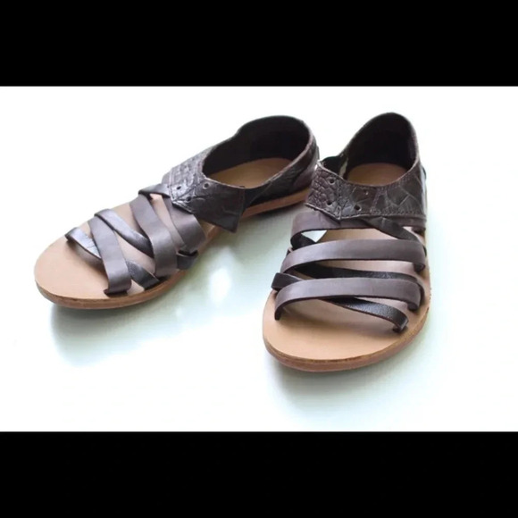 NWOT Sorel sandals - Picture 5 of 13